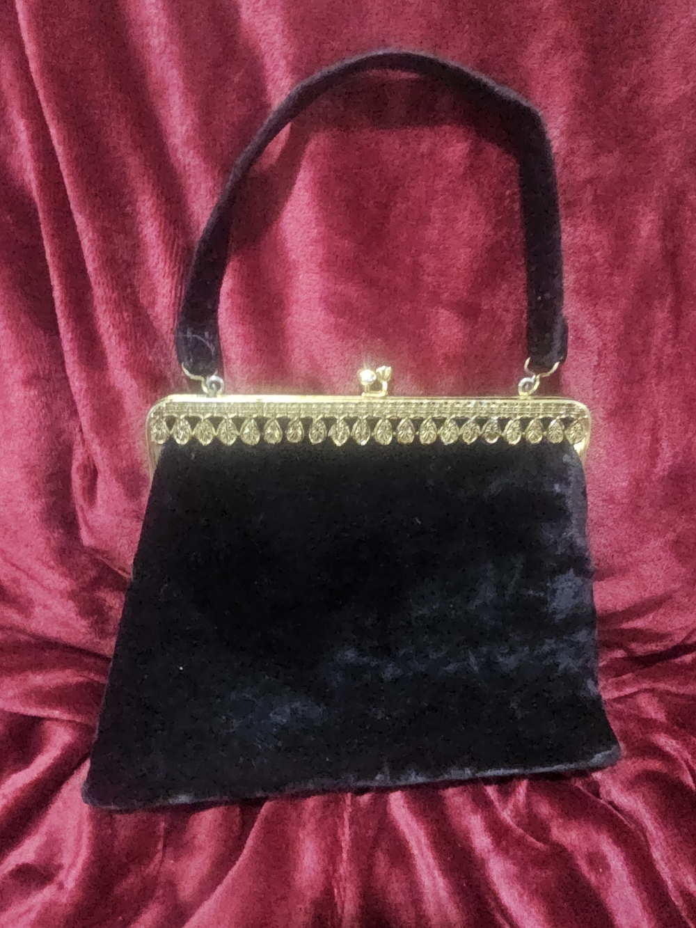 The 1950s/1960s Mid-Century Modern (MCM) evening clutch.